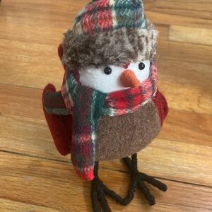 One Plaid Winter Robin Bird Decoration New Without Tags
